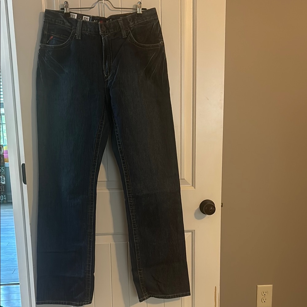 ARIAT NWT FR Work Boot Cut Relaxed Jeans for Everyday Comfort